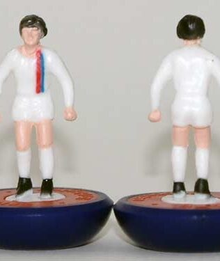 Lione - Squadra + 2 riserve e 1 portierino (stesso kit del portiere su asta) in SCATOLA VERDE REPLICA SUBBUTEO anni 70