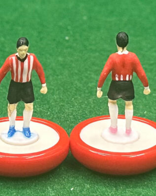 PSV Eindhoven 2025 - Squadra + 2 riserve e un portierino in SCATOLA REPLICA COLORATA SUBBUTEO (sul coperchio nome e omino della squadra contenuta)