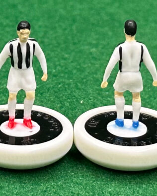 Juventus 2025 - Squadra in scatola REPLICA COLORATA SUBBUTEO (sul coperchio nome e omino della squadra contenuta)