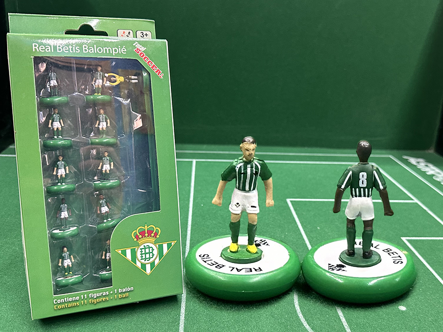 Betis Siviglia TOTAL SOCCER / squadra + box originali
