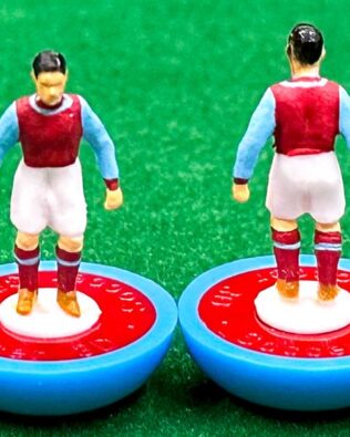 Burnley 1914 - Squadra + 2 riserve e 1 portierino in SCATOLA VERDE REPLICA SUBBUTEO anni 70