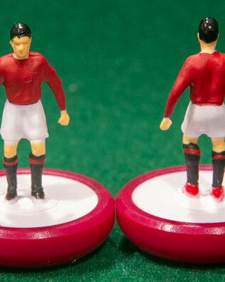 Torino 2026 - Squadra + 2 riserve e un portierino in SCATOLA REPLICA COLORATA SUBBUTEO (sul coperchio nome e omino della squadra contenuta)