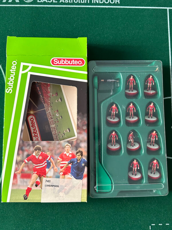 Squadra SUBBUTEO LW Hasbro Liverpool Ref. 741 - immagine 2