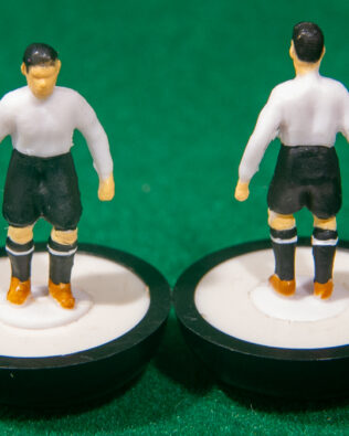 Bolivia World Cup 1950 - Squadra + 2 riserve e un portierino in SCATOLA Soccer3D
