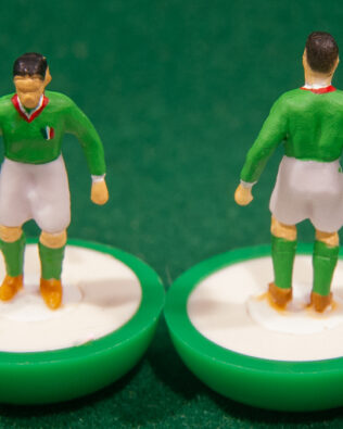 Messico World Cup 1962 - Squadra in scatola REPLICA COLORATA SUBBUTEO (sul coperchio nome e omino della squadra contenuta)