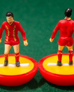 Belgio World Cup 1982 - Squadra + 2 riserve e 1 portierino in SCATOLA VERDE REPLICA SUBBUTEO anni 70