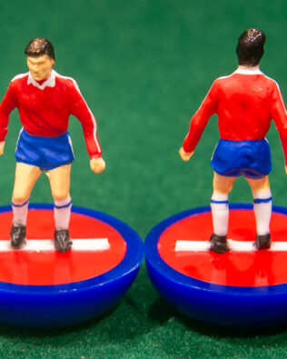 Cile World Cup 1982 - Squadra in scatola REPLICA COLORATA SUBBUTEO (sul coperchio nome e omino della squadra contenuta)