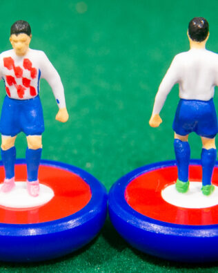 Croazia World Cup 2002 - Squadra + 2 riserve e un portierino in SCATOLA Soccer3D
