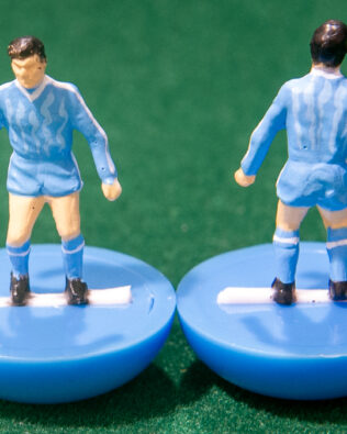 Iraq World Cup 1986 - Squadra in scatola REPLICA COLORATA SUBBUTEO (sul coperchio nome e omino della squadra contenuta)