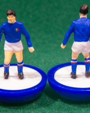 Italia World Cup 1994 - Squadra in scatola REPLICA COLORATA SUBBUTEO (sul coperchio nome e omino della squadra contenuta)
