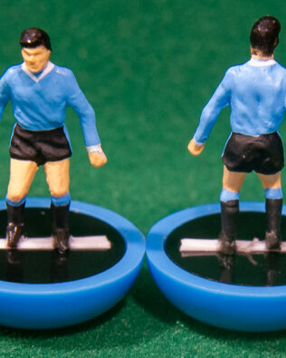 Uruguay World Cup 1990 - Squadra + 2 riserve e un portierino in SCATOLA Soccer3D