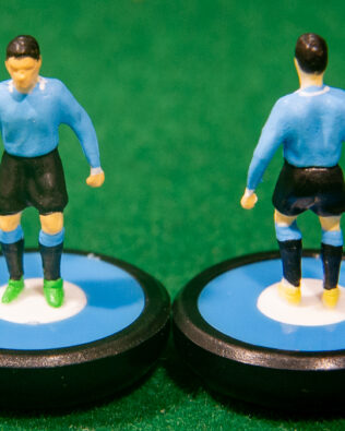 Uruguay World Cup 2002 - Squadra in scatola REPLICA COLORATA SUBBUTEO (sul coperchio nome e omino della squadra contenuta)